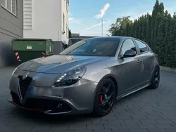Grau Gebraucht 2017 Alfa Romeo Giulietta Kleinwagen | 20.999 €