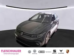 Grau Gebraucht 2021 VW Golf VIII R-line Kombi | 24.880 € (Fairer Preis)