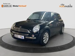 Schwarz Gebraucht 2003 Mini ONE Kleinwagen | 4.480 € (Etwas zu teuer)