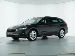 Blackmagic perleffekt Neu 2025 Skoda Octavia Kombi | 26.915 € (Guter Preis)