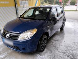 Blau Gebraucht 2009 Dacia Sandero Kombi | 1.750 €