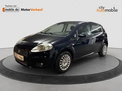 Schwarz (metallic) Gebraucht 2009 Fiat Grande Punto Active Kleinwagen | 1.980 € (Superpreis)