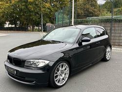Schwarz Gebraucht 2008 BMW 118 Coupé Coupé | 10.000 €