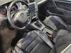 Schwarz Gebraucht 2015 VW Golf VII Kombi | 11.990 € (Teuer)