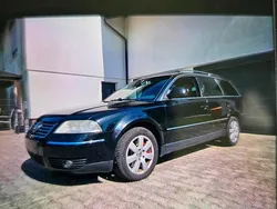 Schwarz Gebraucht 2004 VW Passat Kombi | 3.200 €