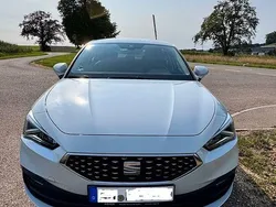 Weiß Gebraucht 2021 Seat Leon XCELLENCE Limousine | 16.550 € (Guter Preis)