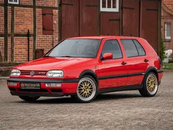 Rot Gebraucht 1994 VW Golf III Edition Limousine | 10.900 €