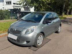 Grau Gebraucht 2007 Toyota Yaris Kleinwagen | 3.890 € (Fairer Preis)