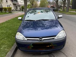 Blau Gebraucht 2003 Opel Corsa Kleinwagen | 1.300 € (Fairer Preis)