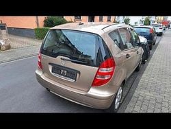 Gold Gebraucht 2004 Mercedes A150 Kleinwagen | 3.499 € (Teuer)