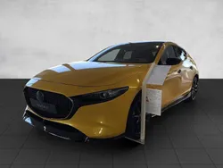 Gelb Gebraucht 2024 Mazda 3 Limousine | 31.990 € (Teuer)