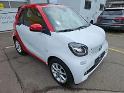 Weiß Gebraucht 2018 Smart ForTwo Cabrio Cabrio | 11.999 € (Fairer Preis)
