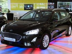 Obsidianschwarz metallic Gebraucht 2021 Ford Focus Titanium Kombi | 15.450 € (Fairer Preis)