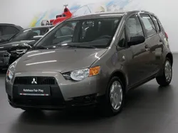 Grau Gebraucht 2010 Mitsubishi Colt Inform Limousine | 4.990 € (Etwas zu teuer)