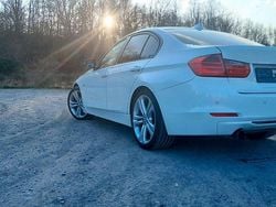 Weiß Gebraucht 2012 BMW 320 Sport Line Limousine | 9.500 € (Guter Preis)