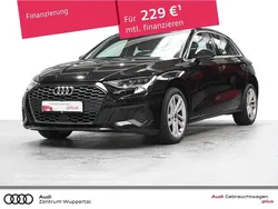 Schwarz Gebraucht 2023 Audi A3 Sportback Basis Limousine | 27.993 € (Fairer Preis)