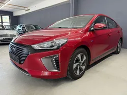 Scarlet red Gebraucht 2019 Hyundai Ioniq Trend Limousine | 9.900 € (Fairer Preis)