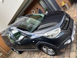 Grau Gebraucht 2019 Dacia Dokker Stepway Van | 14.390 € (Fairer Preis)