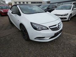 Schneeweiss Gebraucht 2018 Opel Cascada Ultimate Cabrio | 13.980 € (Guter Preis)
