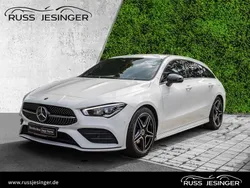 Weiß Gebraucht 2022 Mercedes CLA200 AMG Limousine | 28.980 € (Fairer Preis)