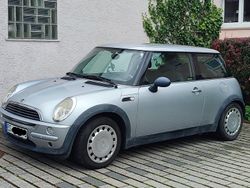 Grau Gebraucht 2001 Mini ONE Kleinwagen | 1.700 € (Teuer)