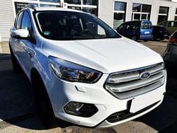 Weiß Gebraucht 2017 Ford Kuga SUV | 11.590 € (Guter Preis)