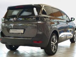 Diverse metallic Gebraucht 2022 Peugeot 5008 Allure+ Van / Kleinbus | 29.370 € (Fairer Preis)