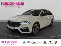 Weiss Gebraucht 2021 Skoda Octavia RS Kombi | 32.490 € (Fairer Preis)