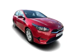 Rot Neu 2025 Kia Ceed Vision Limousine | 32.783 €