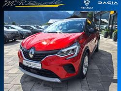 Dezirrotmetallic Gebraucht 2022 Renault Captur Zen SUV | 14.490 € (Guter Preis)