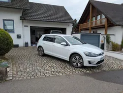 Weiß Gebraucht 2020 VW e-Golf Kleinwagen | 14.200 € (Fairer Preis)