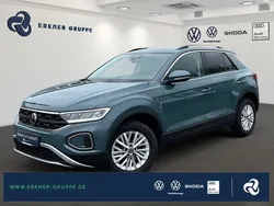 Petroleum blue metallic Gebraucht 2024 VW T-Roc Life SUV | 23.599 € (Fairer Preis)