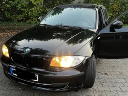 Schwarz Gebraucht 2011 BMW 116 Kleinwagen | 3.700 €