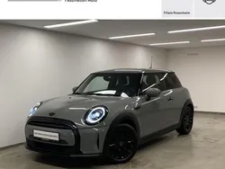 Moonwalk grey Gebraucht 2022 Mini ONE Hatch Kleinwagen | 20.450 € (Teuer)