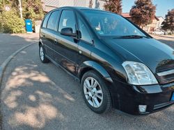 Schwarz Gebraucht 2005 Opel Meriva Van / Kleinbus | 3.100 € (Fairer Preis)