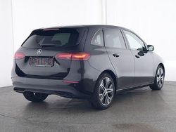 Gebraucht 2024 Mercedes B200 Van / Kleinbus | 32.770 € (Fairer Preis)