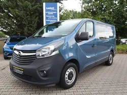 Blau Gebraucht 2018 Opel Vivaro Van | 16.550 € (Fairer Preis)