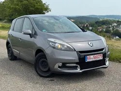 Grau Gebraucht 2012 Renault Scénic III Dynamique Van / Kleinbus | 3.299 € (Superpreis)