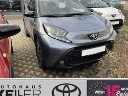 Silbern Neu 2024 Toyota Aygo Team Kleinwagen | 19.090 €