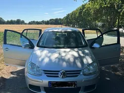 Silber Gebraucht 2006 VW Golf V Limousine | 2.500 € (Fairer Preis)