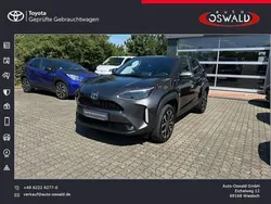 Marlingrau metallic Gebraucht 2023 Toyota Yaris Hybrid Connect Style | 26.990 € (Etwas zu teuer)