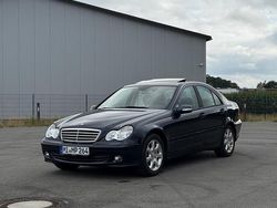 Blau Gebraucht 2004 Mercedes C200 Limousine | 2.999 € (Etwas zu teuer)