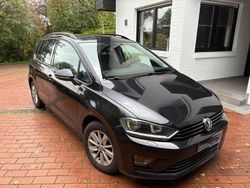 Schwarz Gebraucht 2014 VW Golf Sportsvan Trendline Van / Kleinbus | 11.000 € (Fairer Preis)