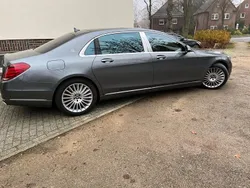 Grau Gebraucht 2016 Mercedes S500 Maybach Limousine | 44.500 €