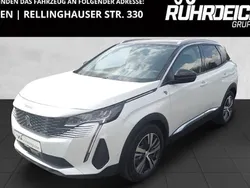 Weiss Gebraucht 2021 Peugeot 3008 SUV | 26.490 € (Fairer Preis)