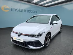 Weiß Gebraucht 2022 VW Golf VIII GTI Kleinwagen | 30.299 € (Superpreis)