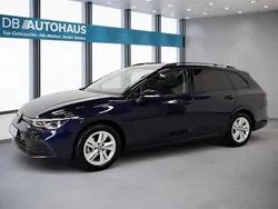Blau Gebraucht 2023 VW Golf VIII Life Kombi | 23.440 € (Guter Preis)