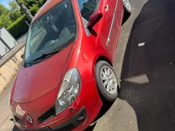 Andere außenfarben Gebraucht 2006 Renault Clio II Kleinwagen | 1.700 € (Fairer Preis)
