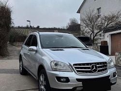 Silber Gebraucht 2006 Mercedes ML500 SUV | 8.400 €