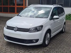Weiß Gebraucht 2014 VW Touran Cup Van / Kleinbus | 6.900 € (Superpreis)